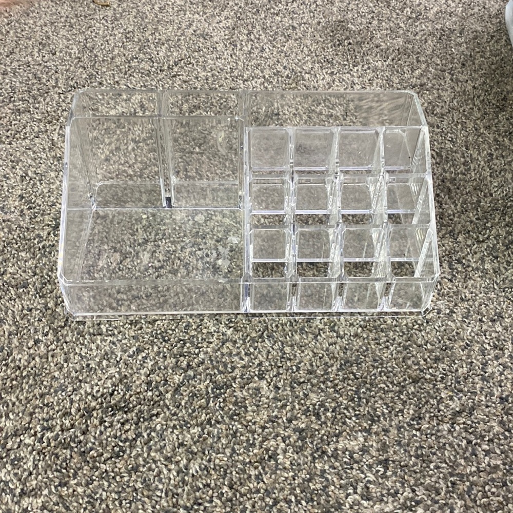 Makeup organizer